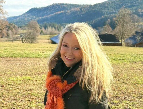 DAS KUNSTVOLLE SPIEL MIT NÄHE UND DISTANZ